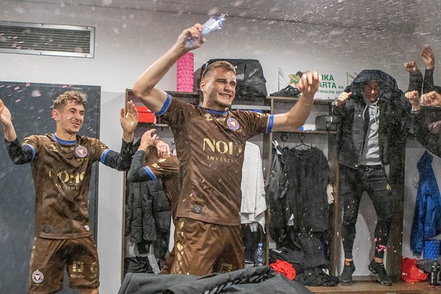 都在当年带 都在当年带